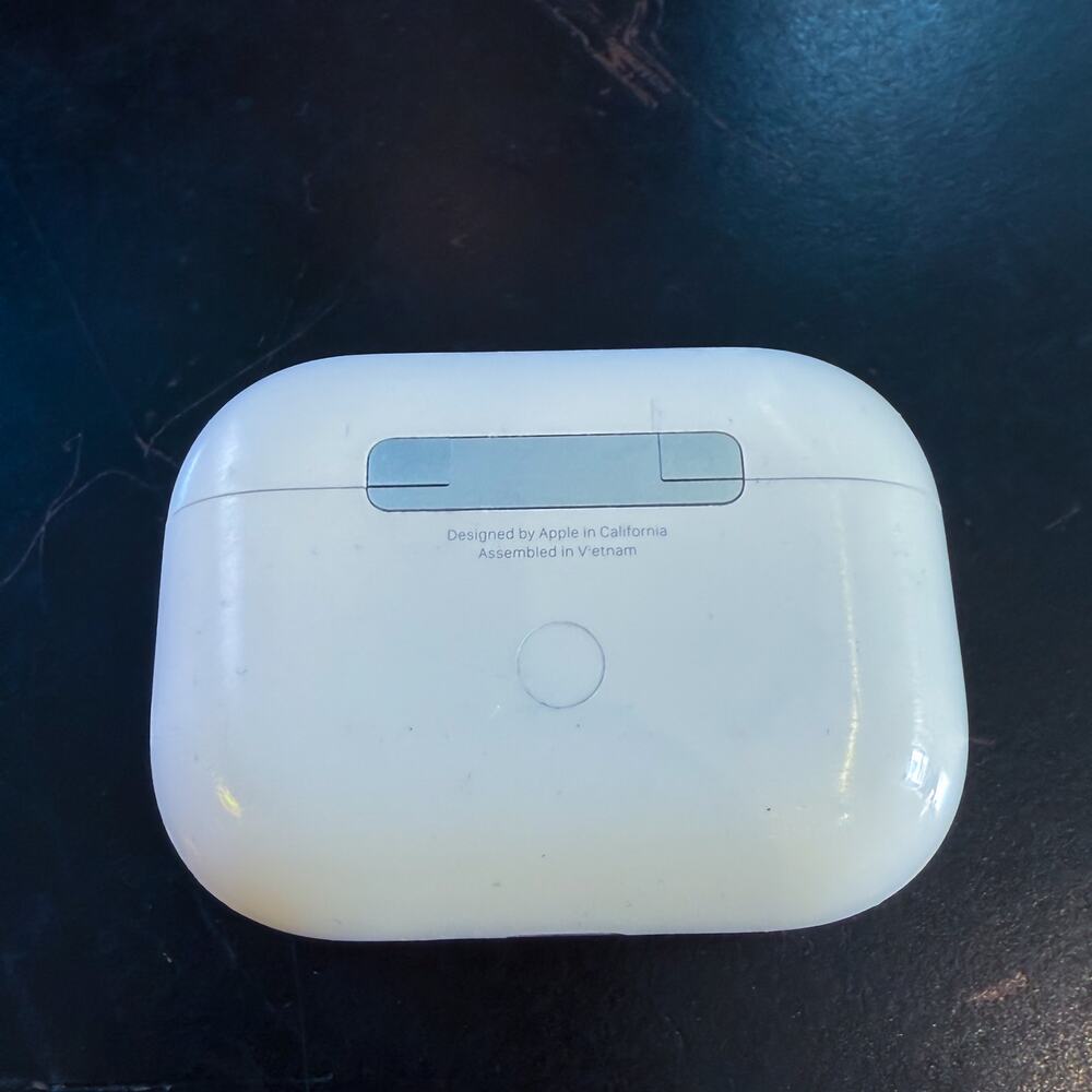 Apple AirPods Pro 1st Gen A2084 Lightning Case + Box Good Used Condition - Picture 5 of 9